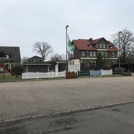 Turmwohnung Im 2 Obergeschoss Deensen Exterior photo